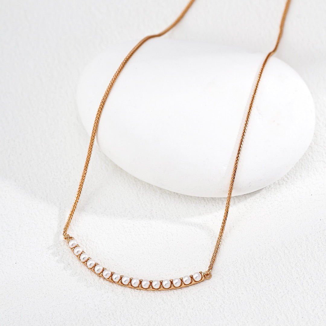 Luna Smile Pearl Bar Necklace - DOROTHEA JEWELS
