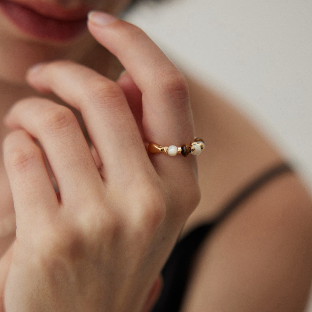 【Dorothea】Tiger Eye Beaded Wavy Ring | 18K Gold Plated Silver