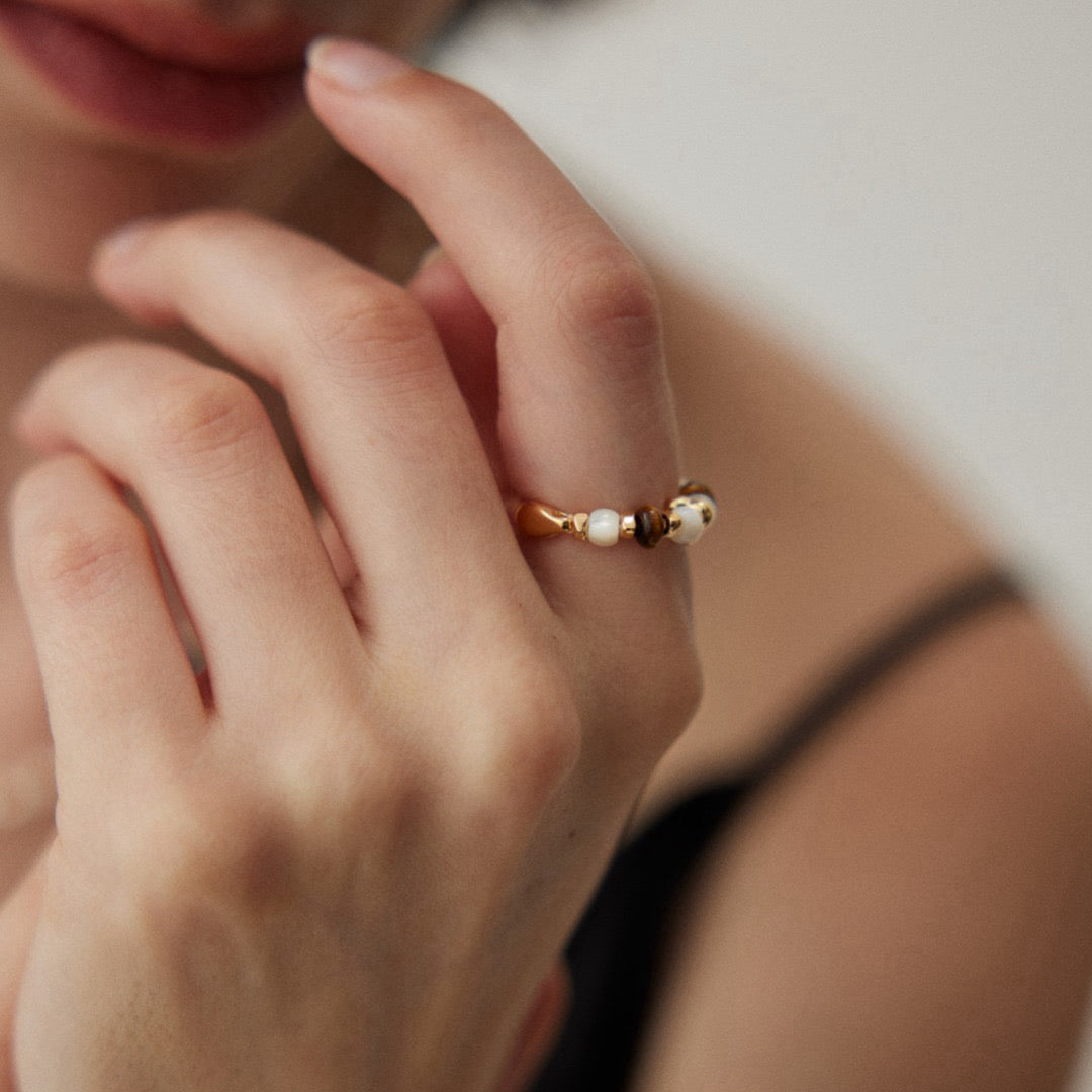 【Dorothea】Tiger Eye Beaded Wavy Ring | 18K Gold Plated Silver