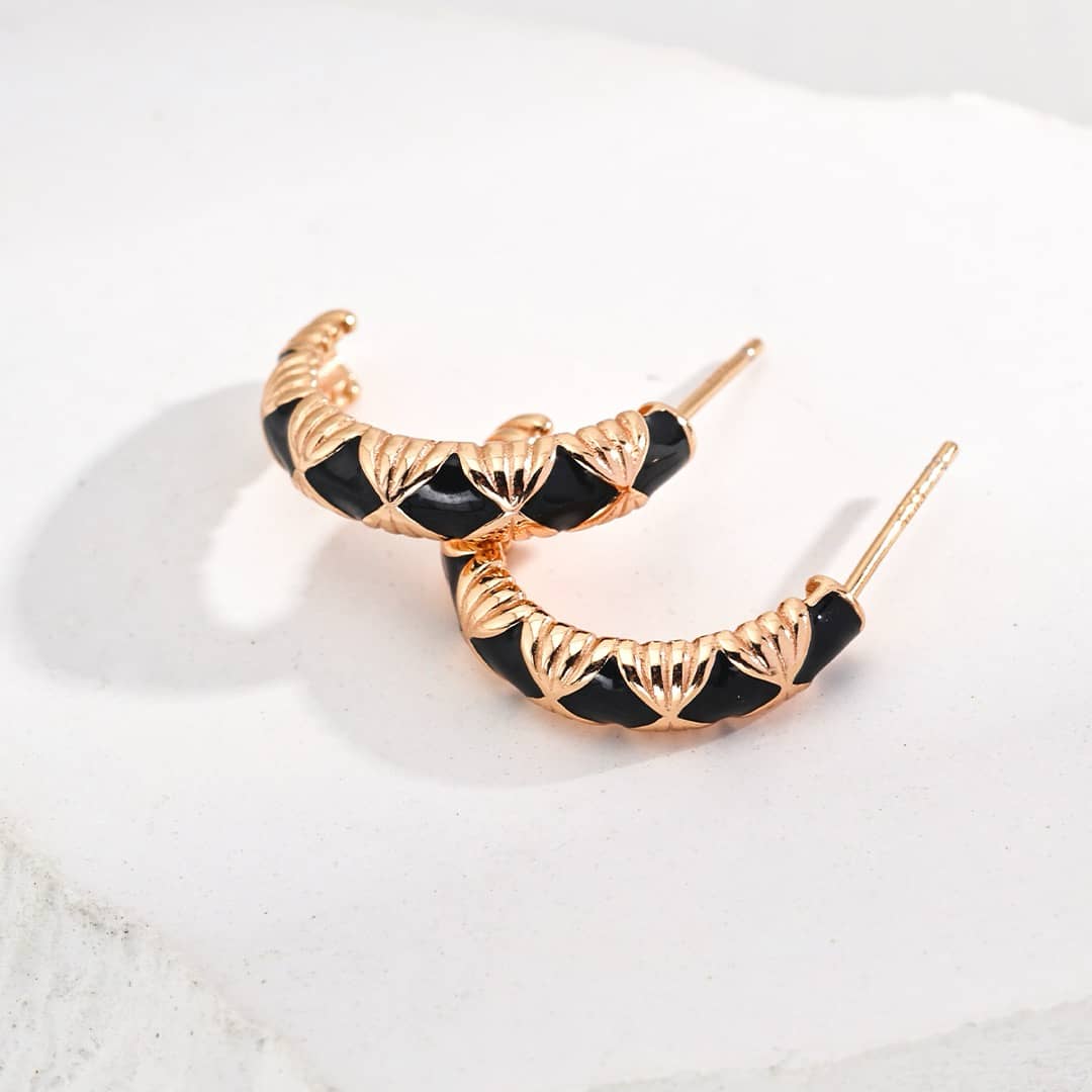 【Dorothea】Rhombus Handmade Black Resin Enamel Hoop Earrings | 18K Gold Plated Silver