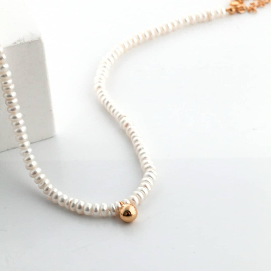 [Dorothea Jewels] Natural Pearl Choker with Gold Ball Pendant