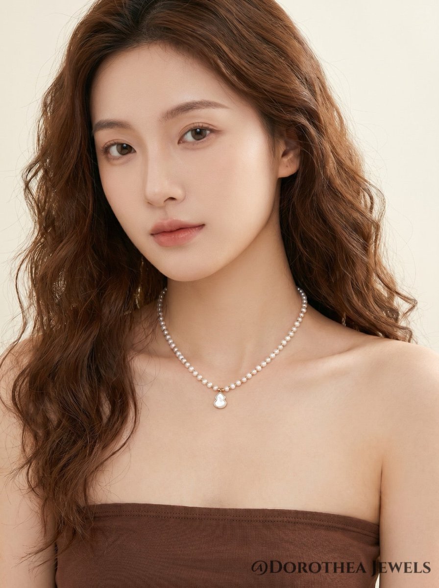 Natural Pearl Shell Necklace - DOROTHEA JEWELS