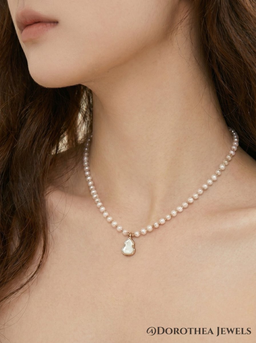 Natural Pearl Shell Necklace - DOROTHEA JEWELS