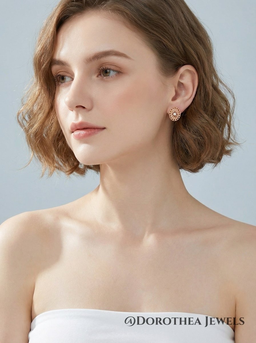 [Light Admiration]Stud Earrings - DOROTHEA JEWELS