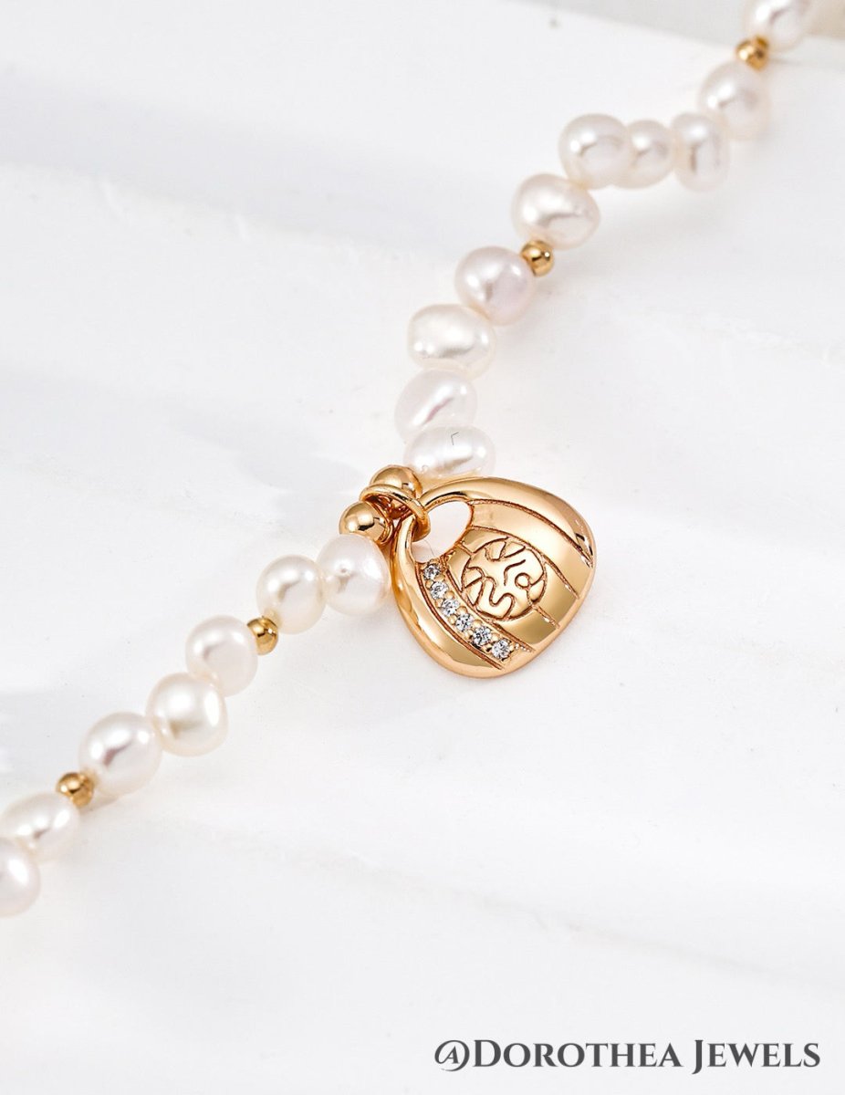 Wealth Charm Pearl Bracelet - DOROTHEA JEWELS