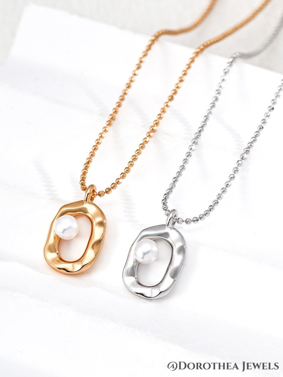 Irregular Open Frame Pearl Necklace - DOROTHEA JEWELS