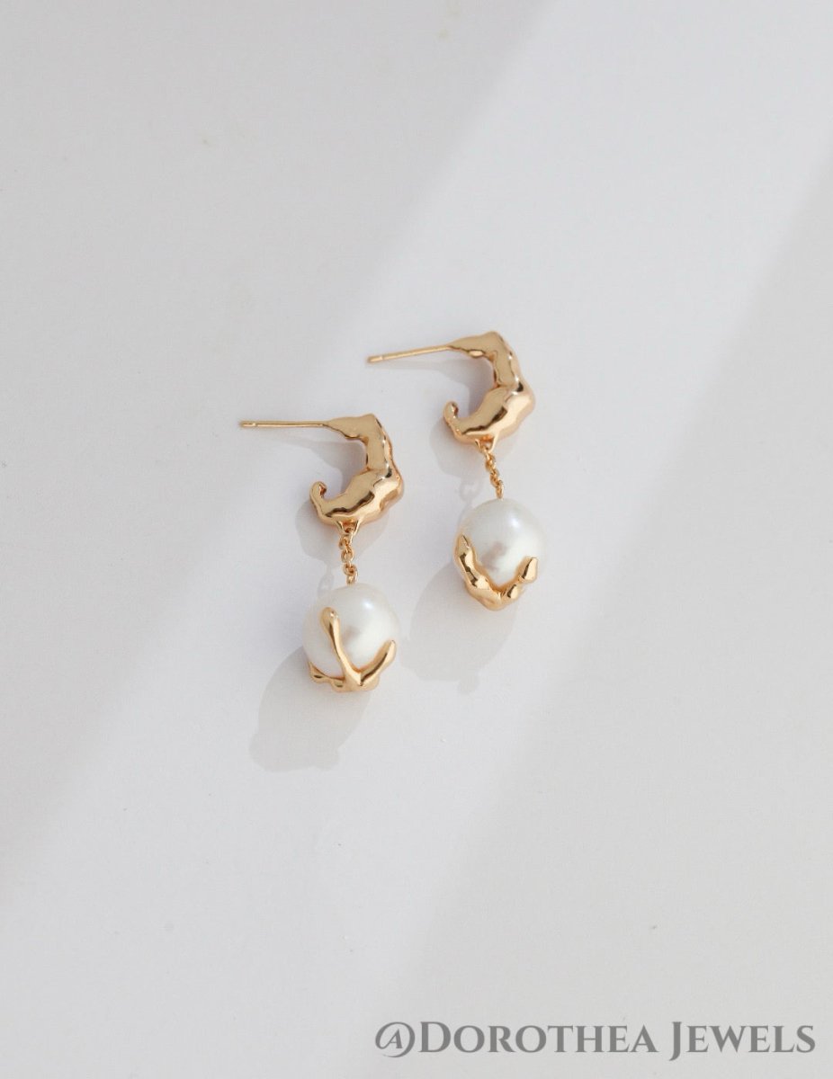Embrace Pearl series - DOROTHEA JEWELS