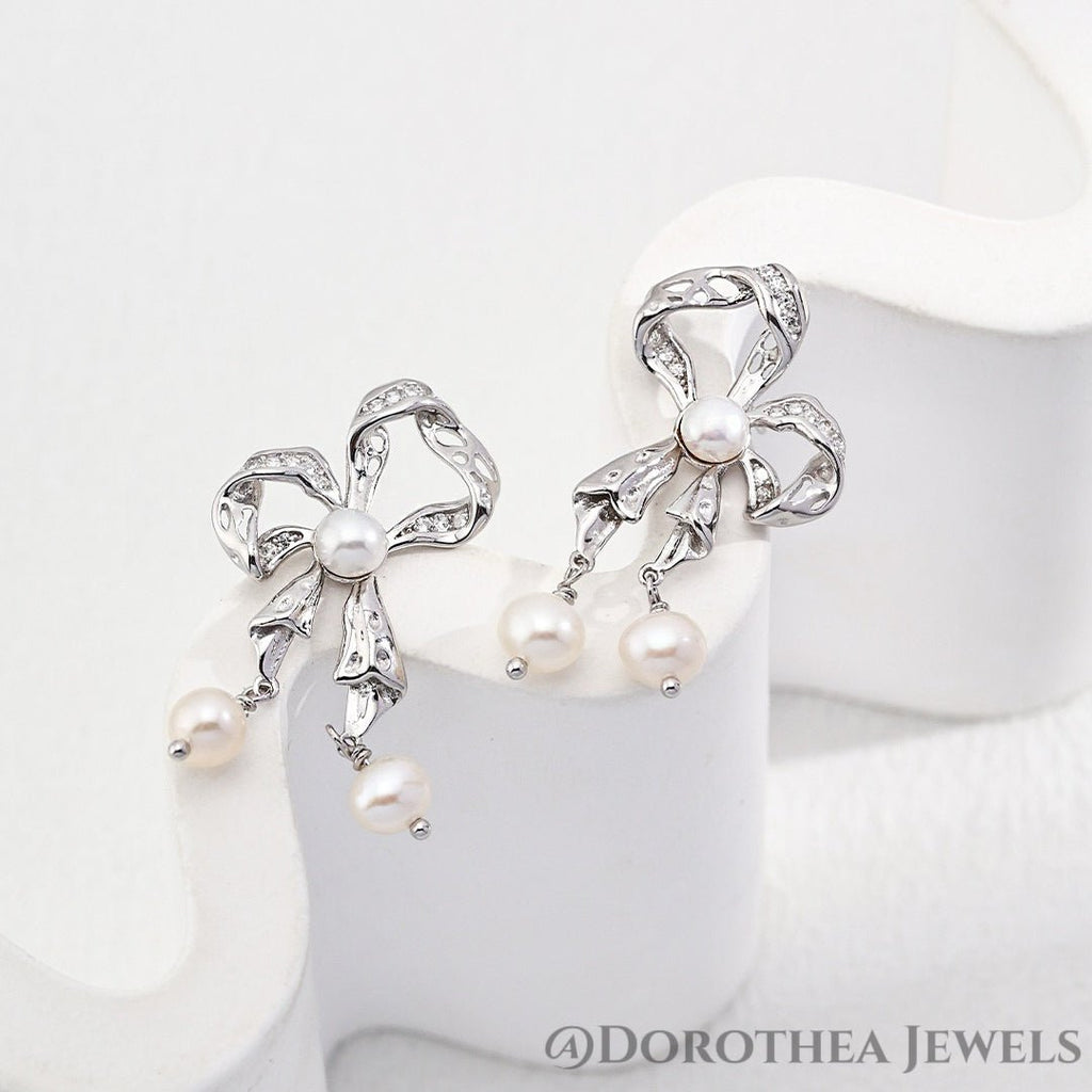 Bow Pearl Drop Earrings - DOROTHEA JEWELS