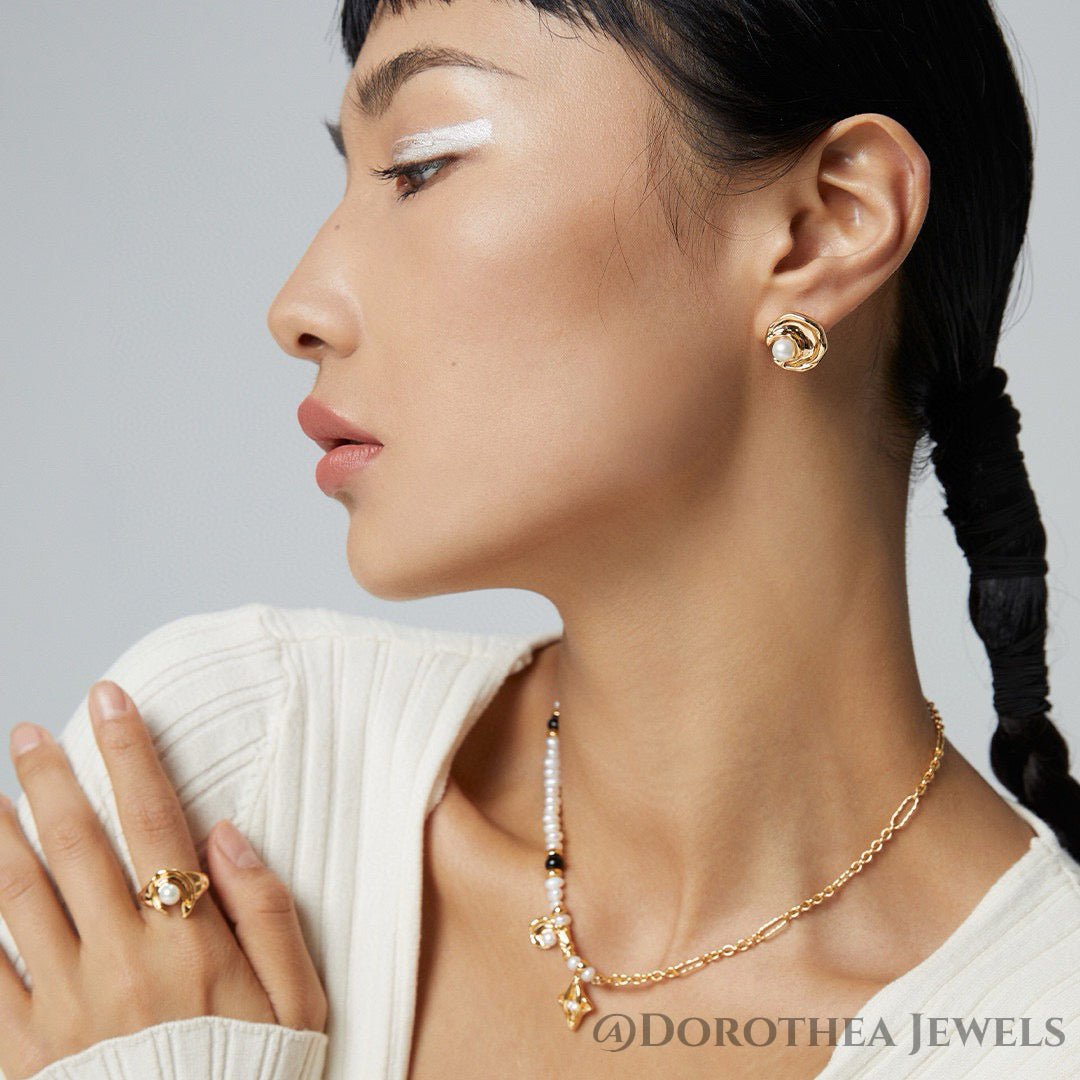 Moon & Star Series Sterling Silver Pearl Necklace - DOROTHEA JEWELS