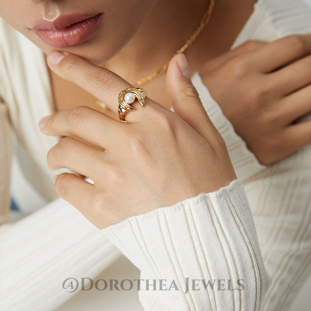 Moon & Star Collection Sterling Silver Pearl Ring - DOROTHEA JEWELS