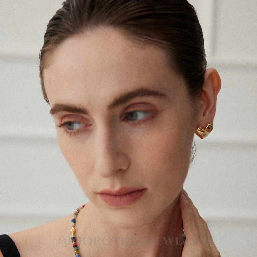 18K Gold Vermeil Hammered Heart Zircon Stud Earrings | S925 Sterling Silver - DOROTHEA JEWELS