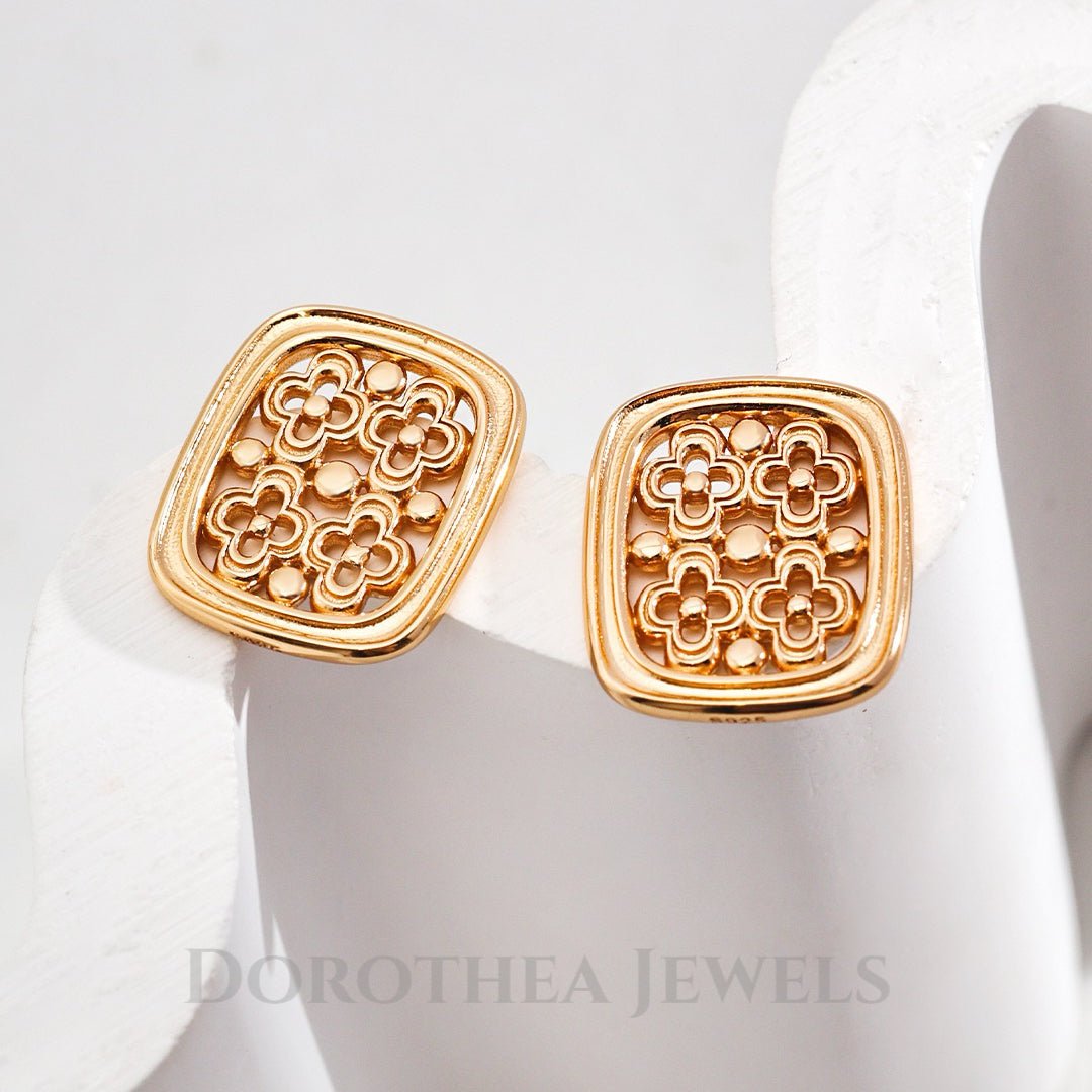 Clover Lattice Square Stud Earrings - 925 Silver - DOROTHEA JEWELS