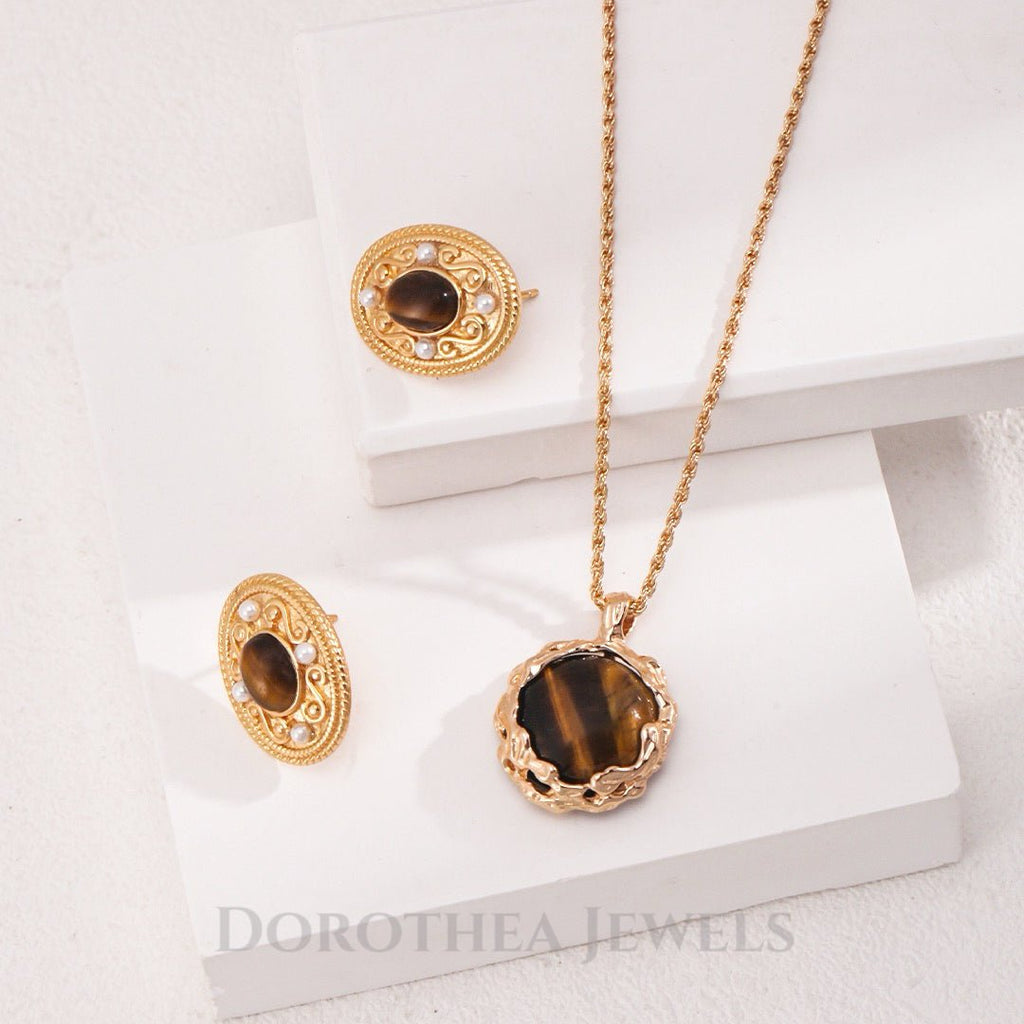 Tiger's Eye & Pearl Vintage Stud Earrings - DOROTHEA JEWELS
