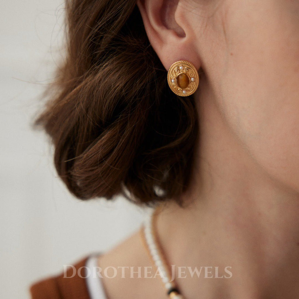 Tiger's Eye & Pearl Vintage Stud Earrings - DOROTHEA JEWELS