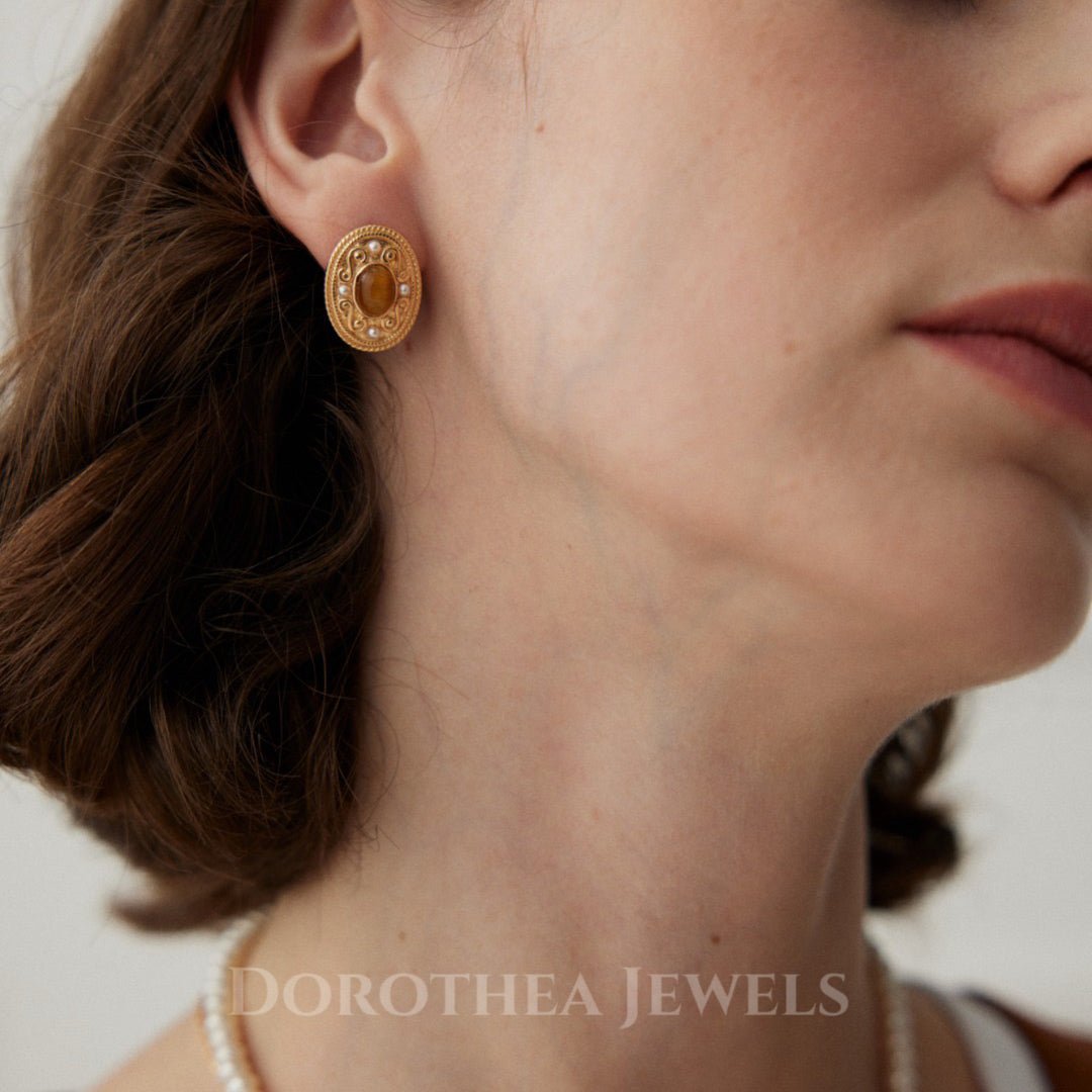 Tiger's Eye & Pearl Vintage Stud Earrings - DOROTHEA JEWELS