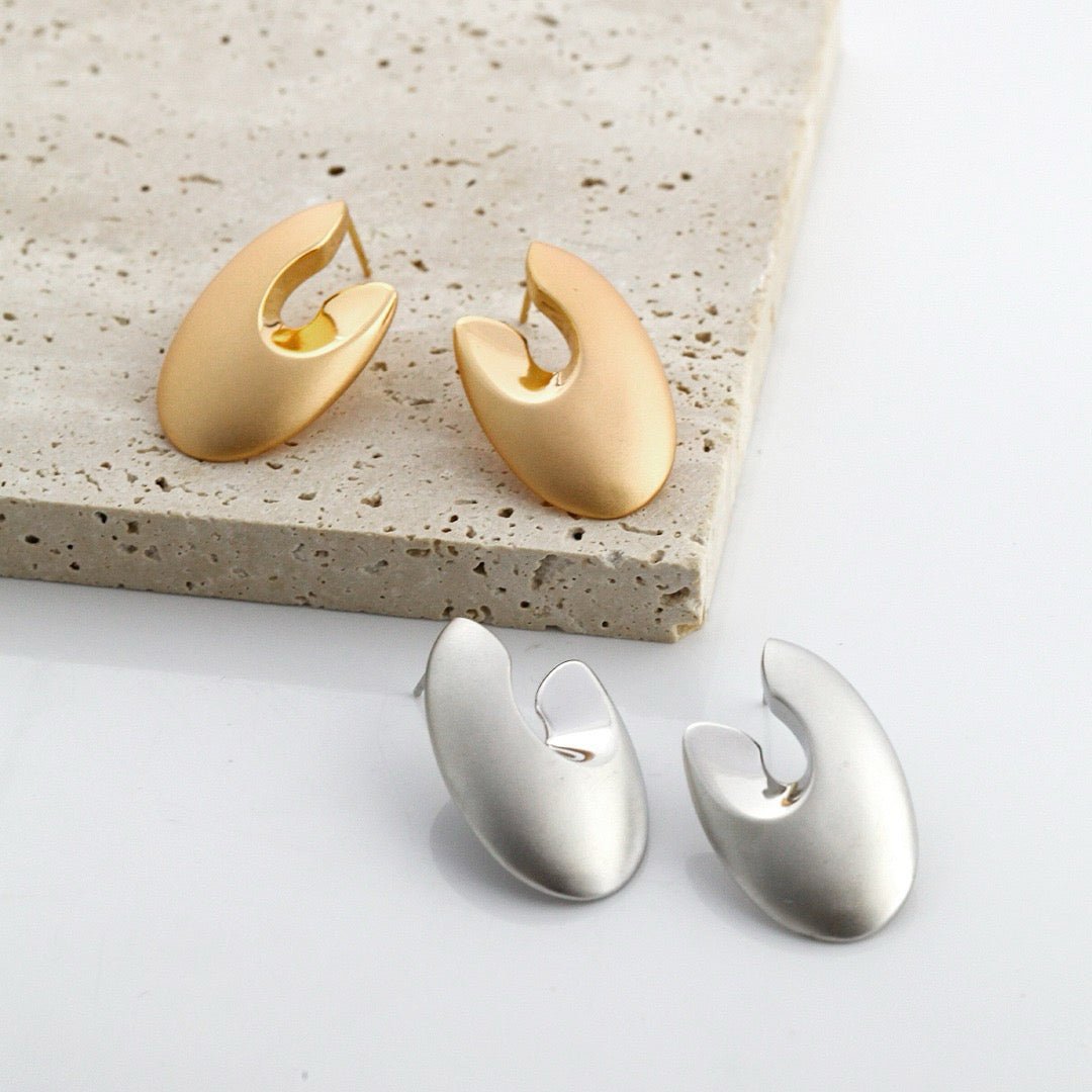 Aura Split Hoop Earrings - DOROTHEA JEWELS