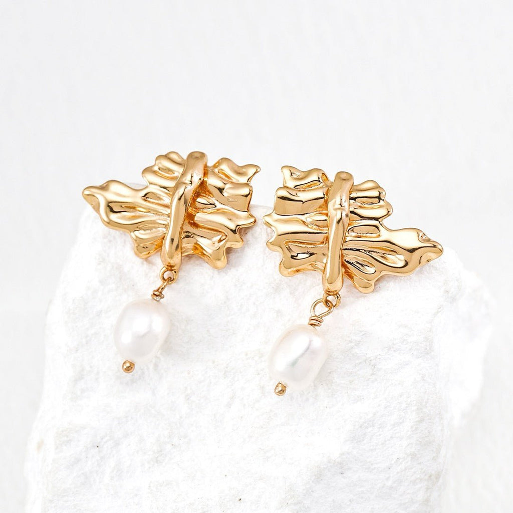 Ruffled Leaf Natural Pearl Earrings - DOROTHEA JEWELS
