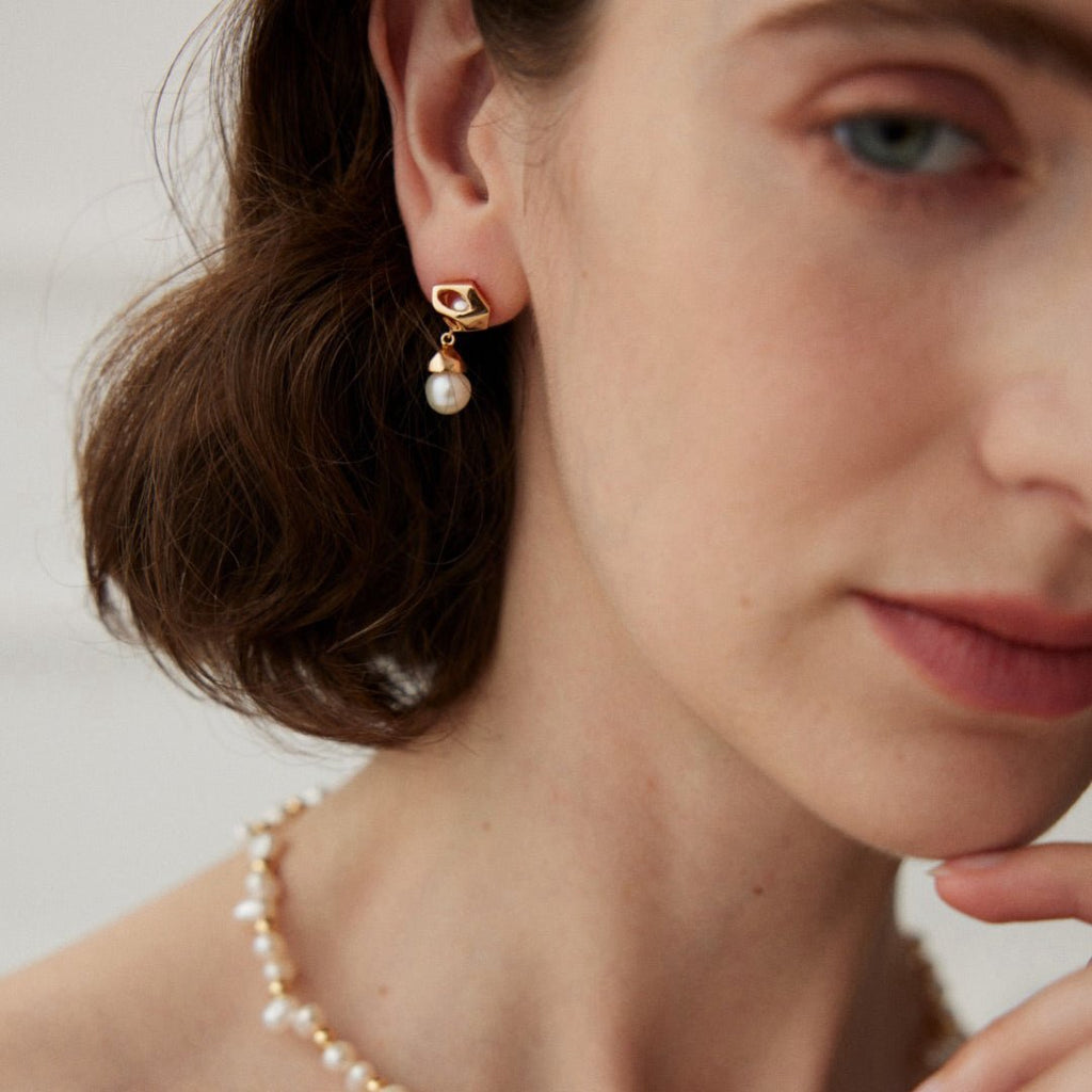 S925 Silver Geometric Natural Pearl Drop Earrings - DOROTHEA JEWELS