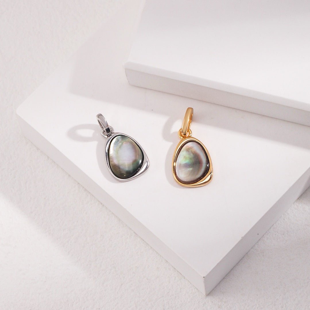 Iridescent Black Mother of Pearl Teardrop Charm in S925 Silver - DOROTHEA JEWELS