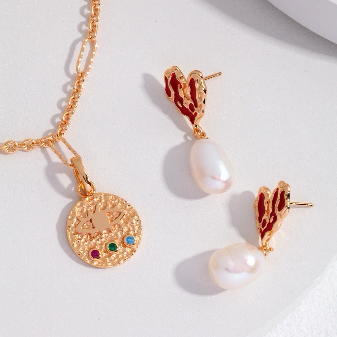 Hammered Star Disc Charm with Multi - Colour Zirconia in 18K Gold - Plated S925 Silver - DOROTHEA JEWELS