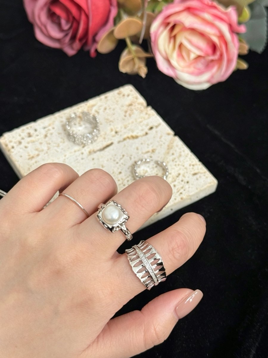 Tiered Openwork Band Ring with CZ Center | S925 Sterling Silver - DOROTHEA JEWELS