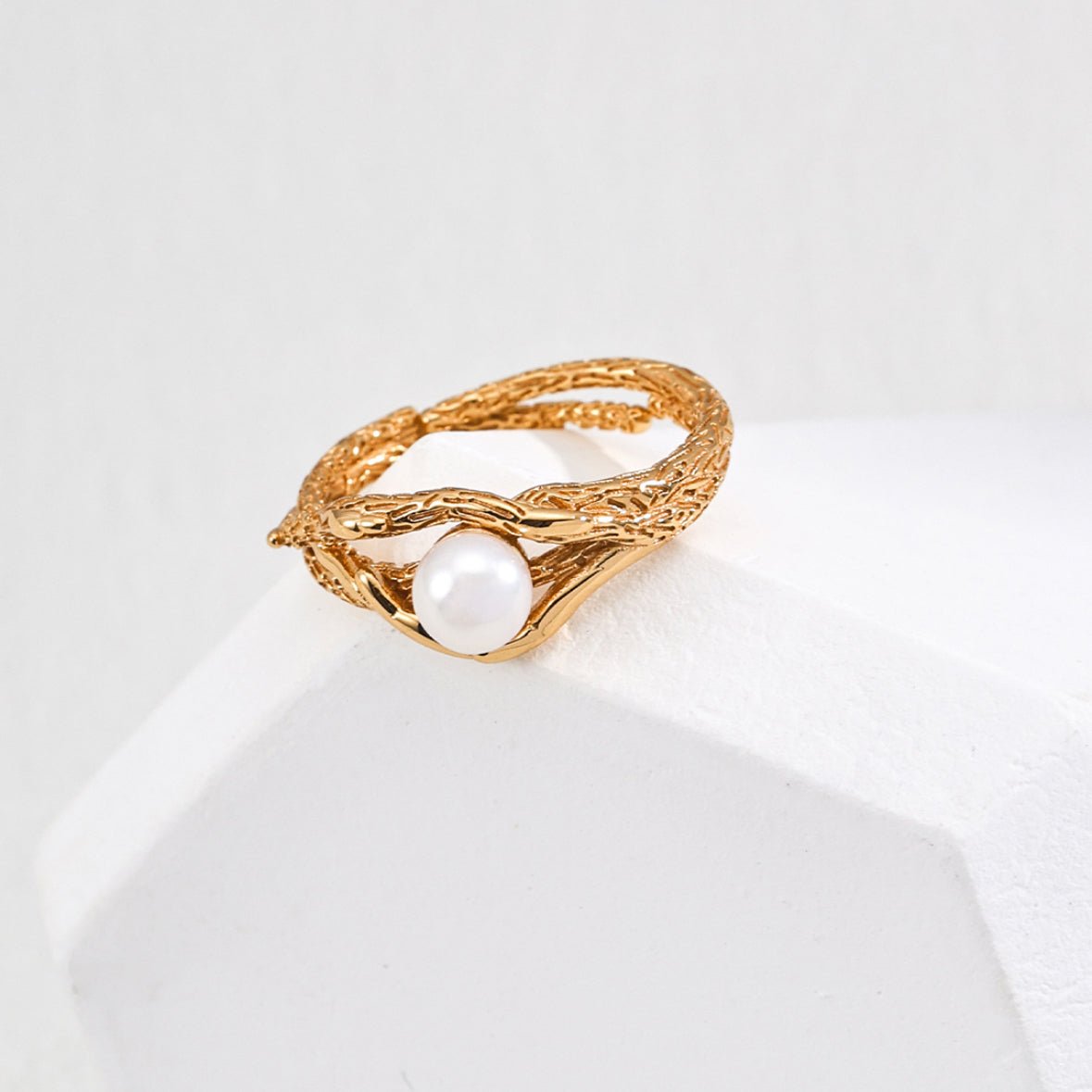 Twisted Branch Natural Pearl Open Ring | S925 Sterling Silver - DOROTHEA JEWELS