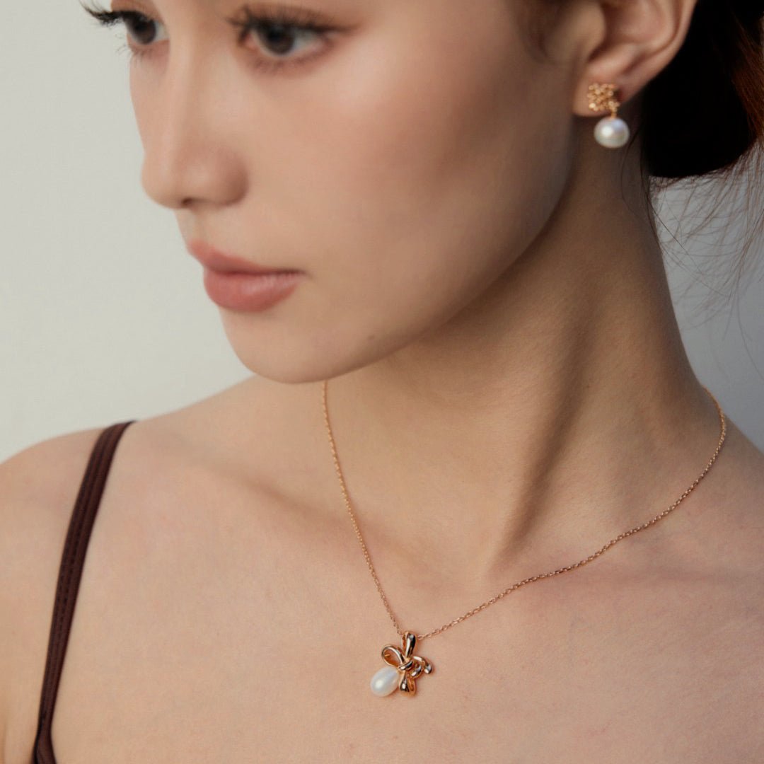 S925 Sterling Silver Eternal Love Bow Pearl Pendant Necklace - DOROTHEA JEWELS