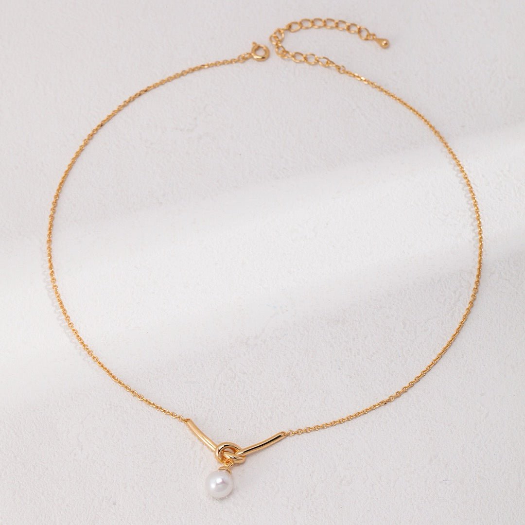 Sterling Silver Love Knot Natural Pearl Necklace - DOROTHEA JEWELS