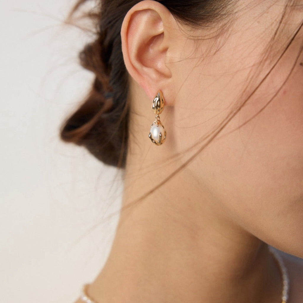 S925 Silver Abstract Pearl Pendant Necklace & Drop Earrings - DOROTHEA JEWELS