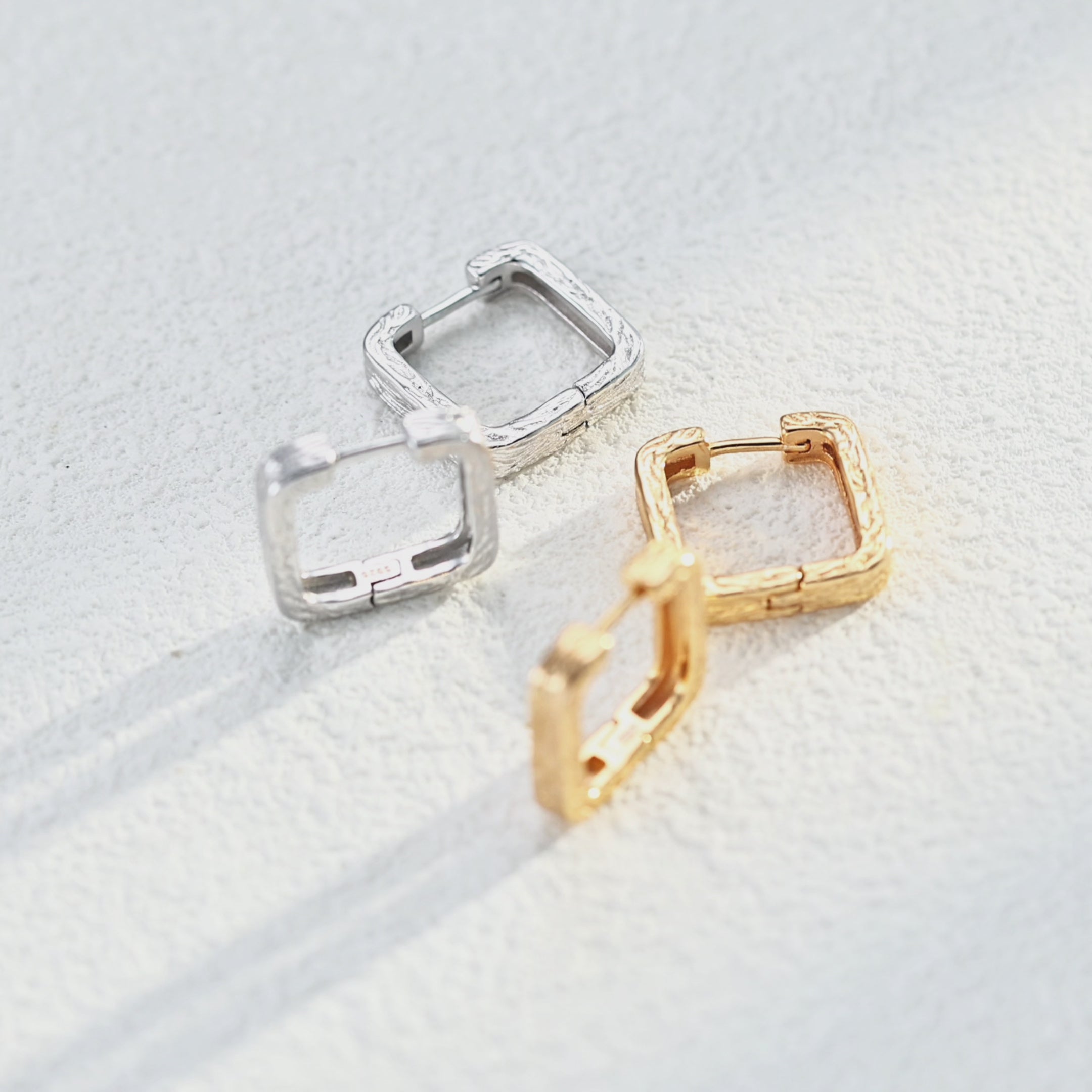 【Dorothea】Tree-Textured S925 Silver Stud Earrings